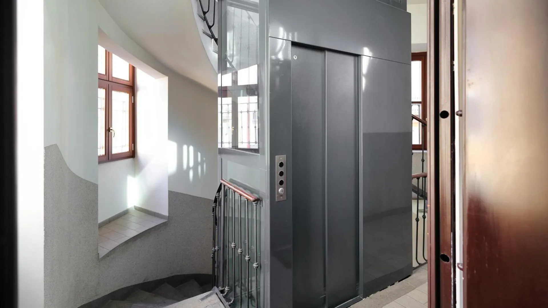 Just Urban Stays - Bright And Functional Apartment - Corso Genova  Milan